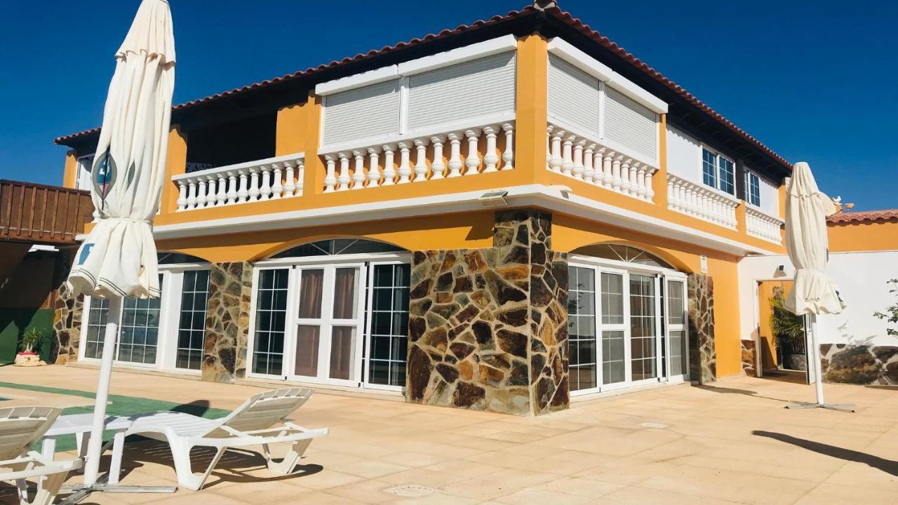 Апартаменти Blue Azure Powered By Solymarcalma Коста-Кальма Екстер'єр фото
